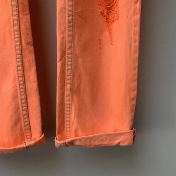 RIVER ISLAND Neon Orange Jeans
Low rise
Straight leg
UK 12 petite
Mark - Picture 3 of 16
